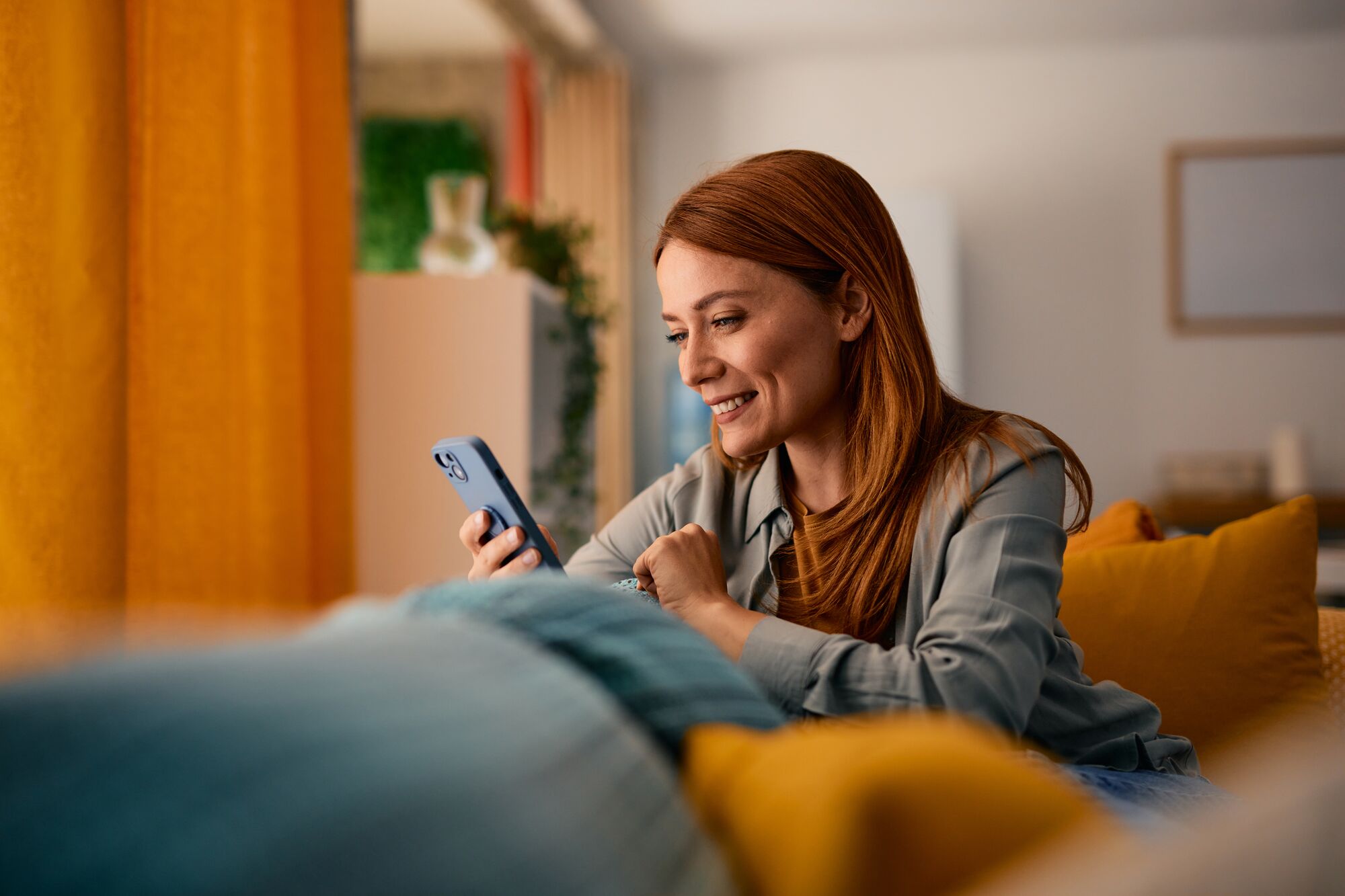 GettyImages-2217442065_Woman_at home_3x2