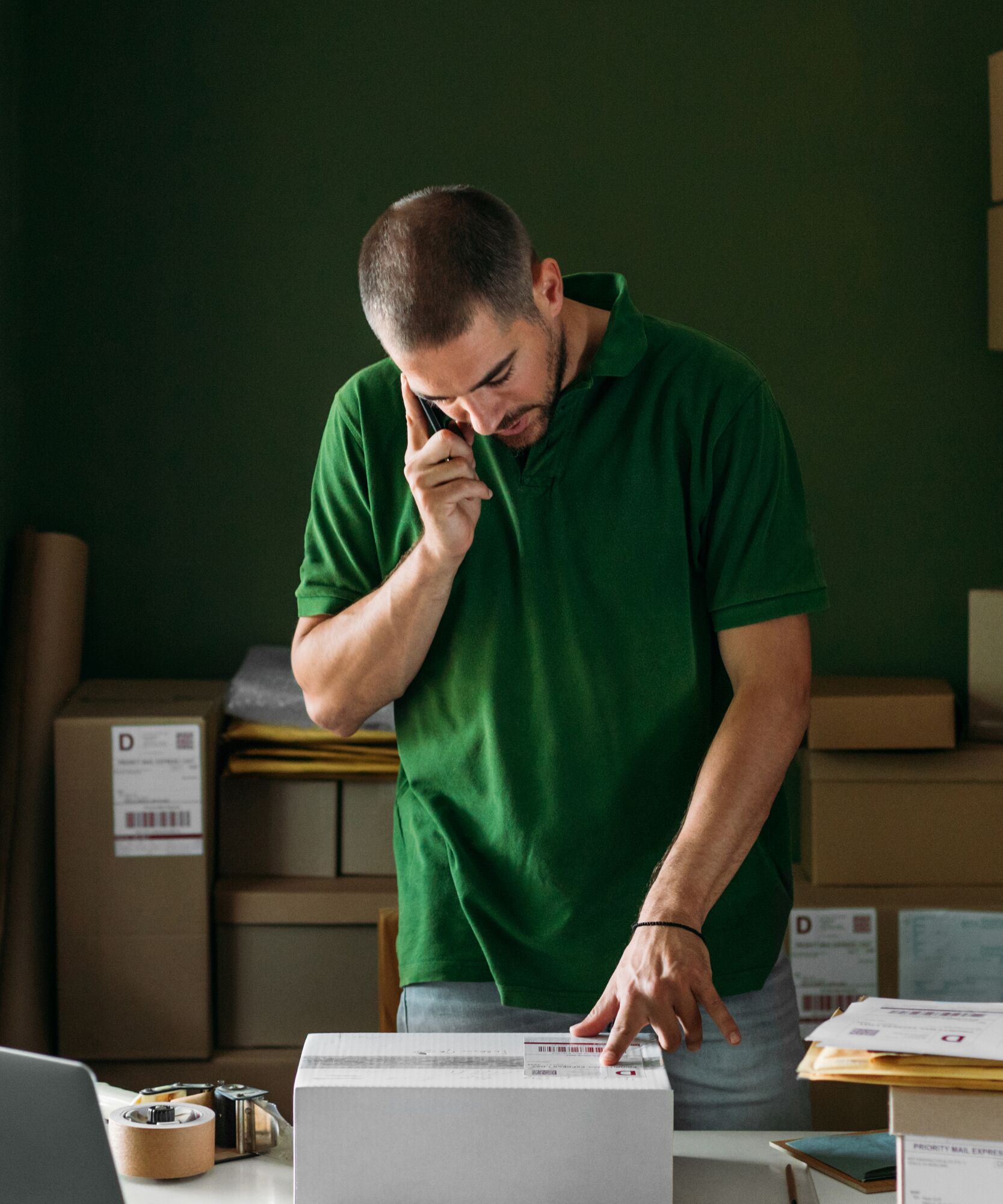 Stocksy_3258211_Shipping_5x6